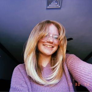 Meet your Posher, Emalee
